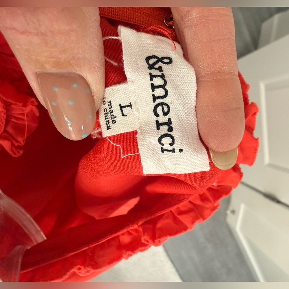 Red tiered sleeveless midi dress with side cut outs - Picture 3 of 4